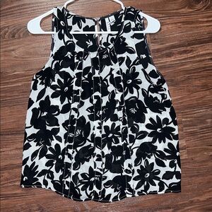 Elle Black & White Floral Pleated Sleeveless Camisole